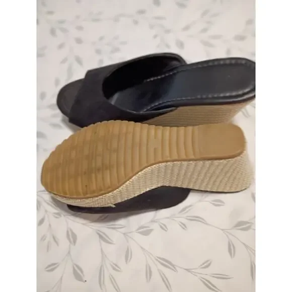 Women's Black High Wedge Shoes Size 8 - Picture 6 of 6
